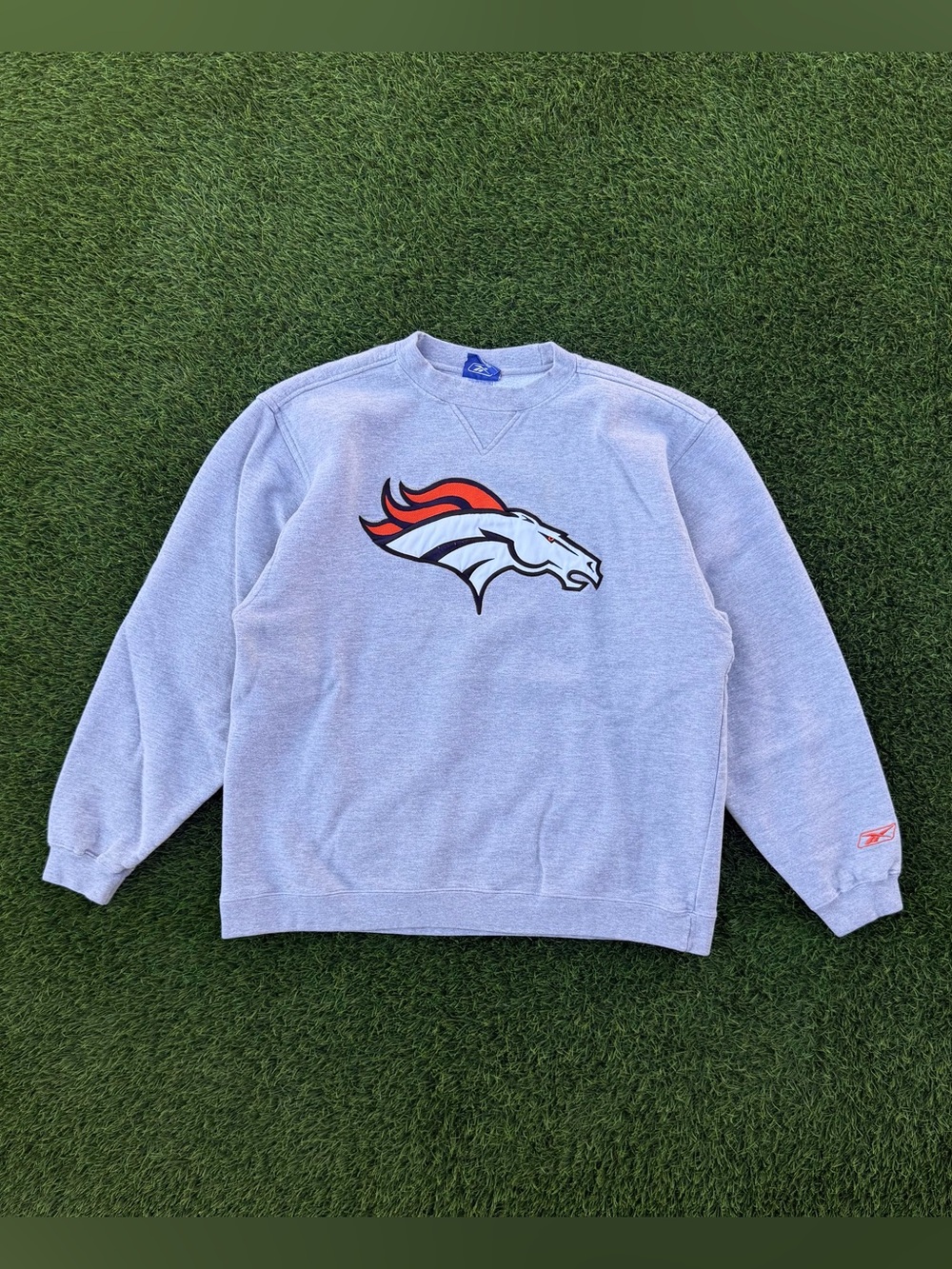 Vintage 2000s Denver Broncos Sweatshirt Crewneck Logo NFL Reebok Gray Size Large